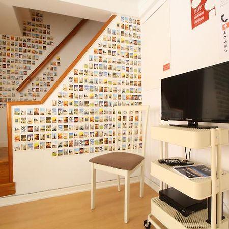 Appartamento Bairro Alto in a Polaroid Lisbona Esterno foto
